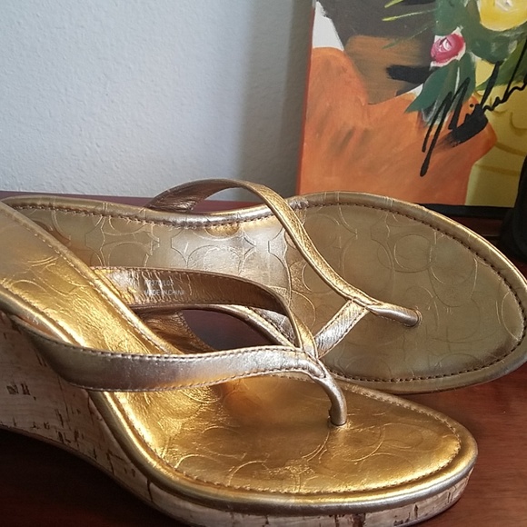 Coach gold metallic wedge sandal - Picture 5 of 5